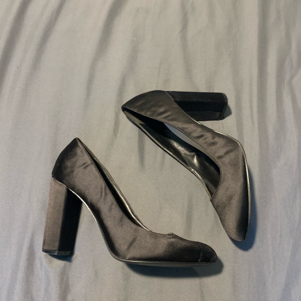 Nine West pumps